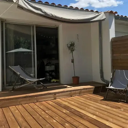 Charmante Maison De Ville Avec Terasse Intime La Rochelle  Exterior foto