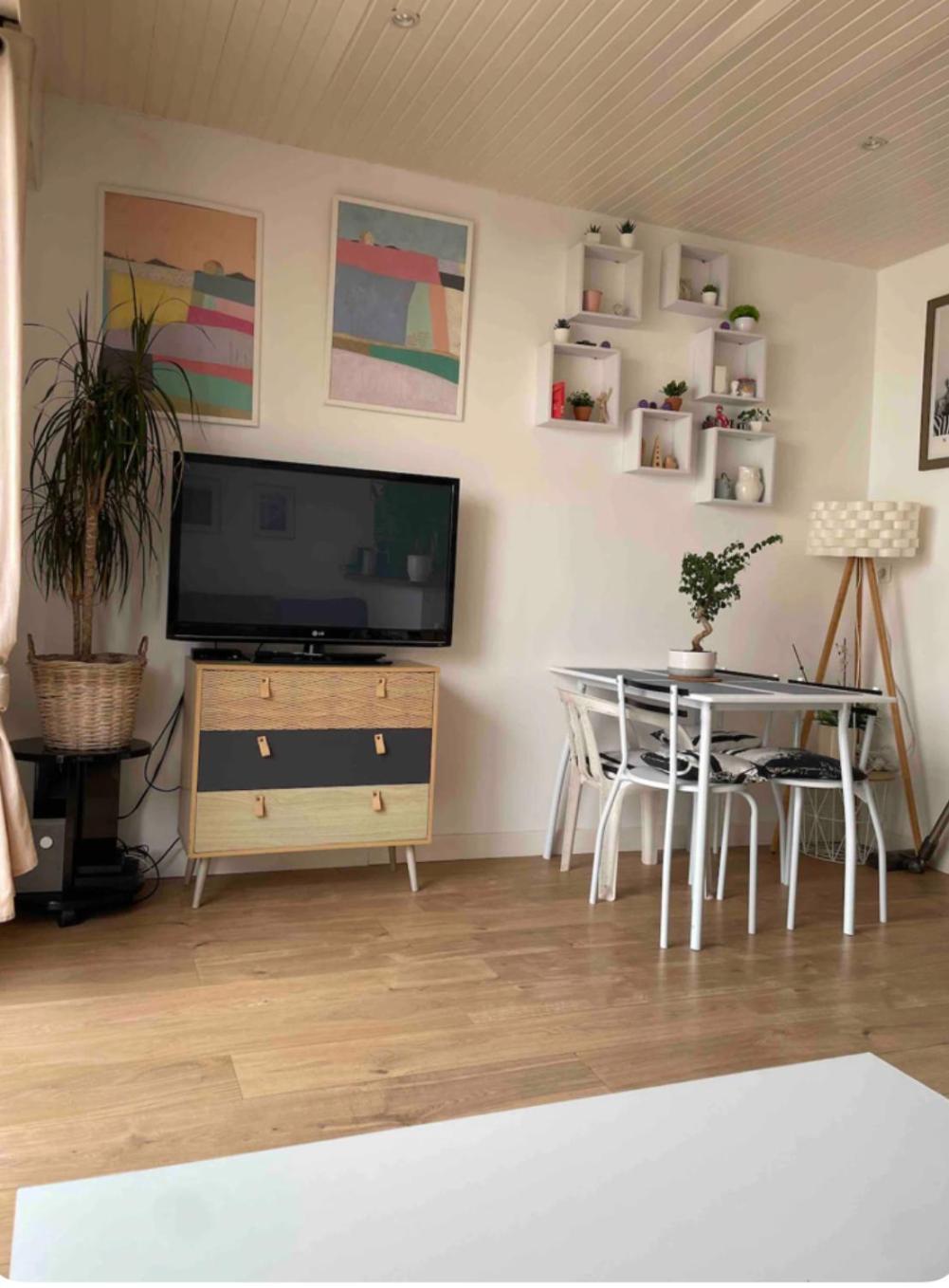Charmante Maison De Avec Terasse Intime Hébergement de vacances
